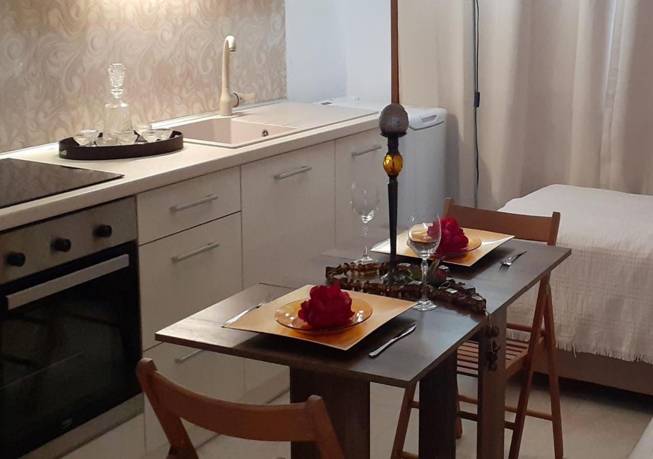 Anna - Maria Luxury Suite Skala Rachoni  Exteriér fotografie